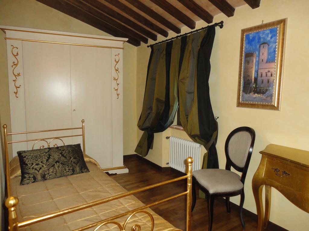 Castello Izzalini Todi Resort Екстериор снимка