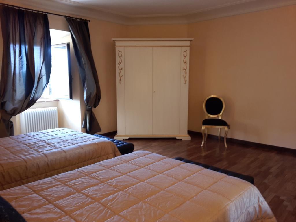 Castello Izzalini Todi Resort Екстериор снимка